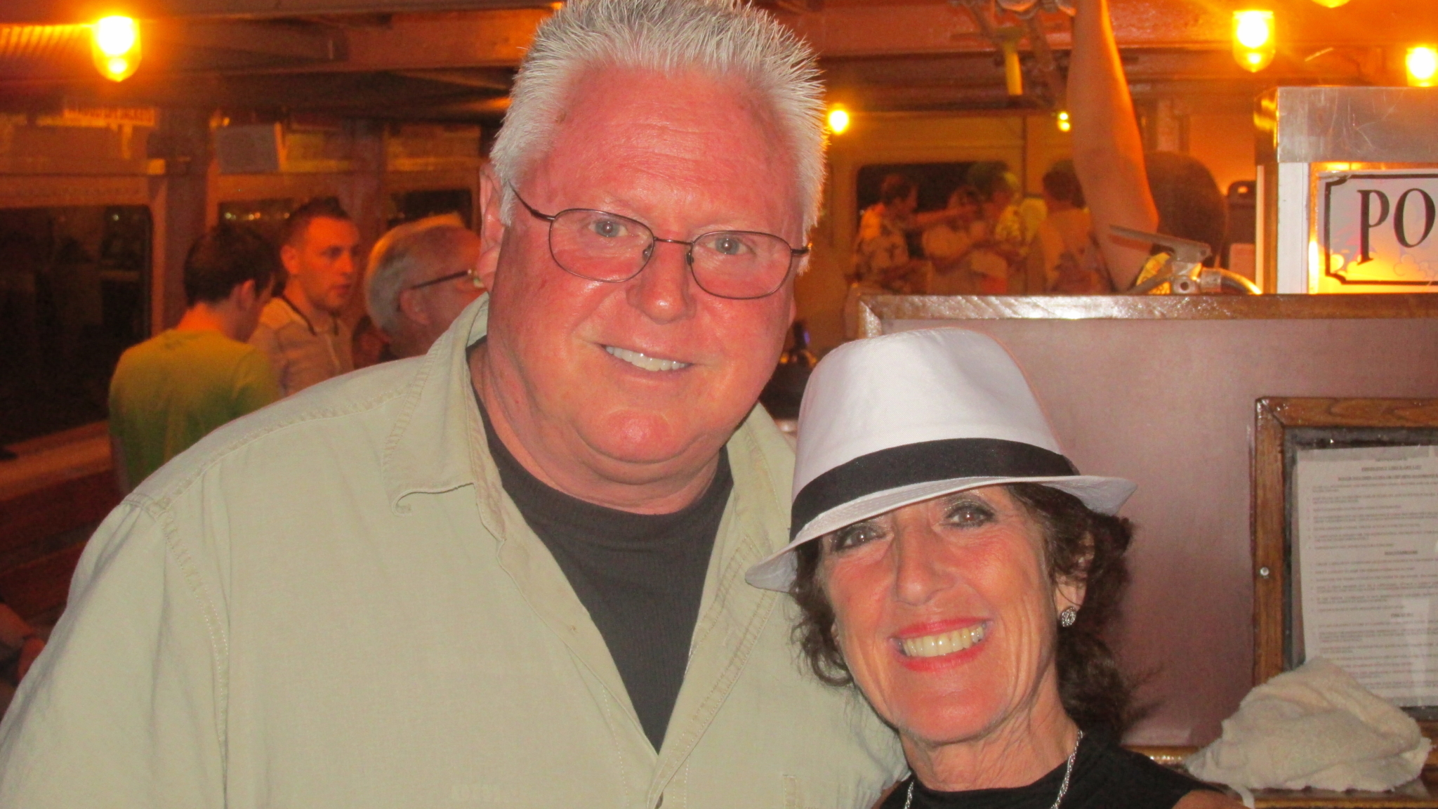 Jethro and Joanne Mills host the Karaoke during the 2016 Boys & Girls Club Cruise. Love that Trilby hat, Joanne! 