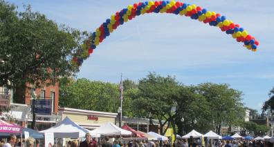 Eleven a.m. on Saturday, and the 2016 Street Festival is open for business.