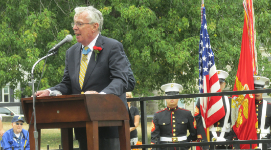 Capt. (USN) Tom Kelley, Medal of Honor recipient and old friend, delivers his remarks.